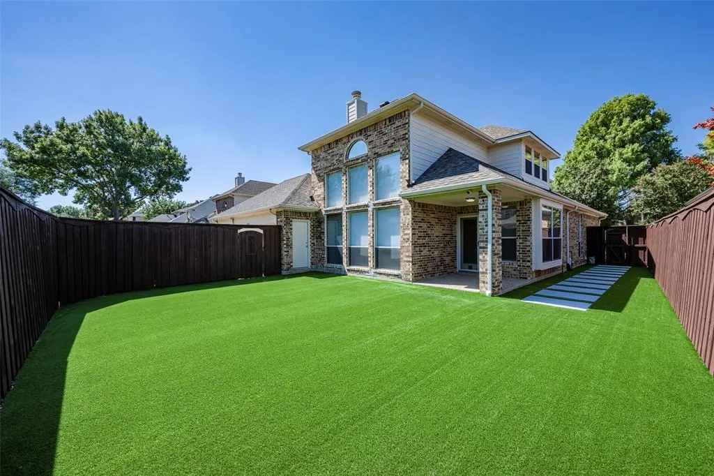 3829 Elgin Drive