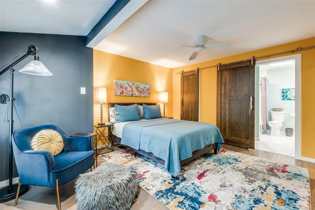 4231 Travis Street, #17