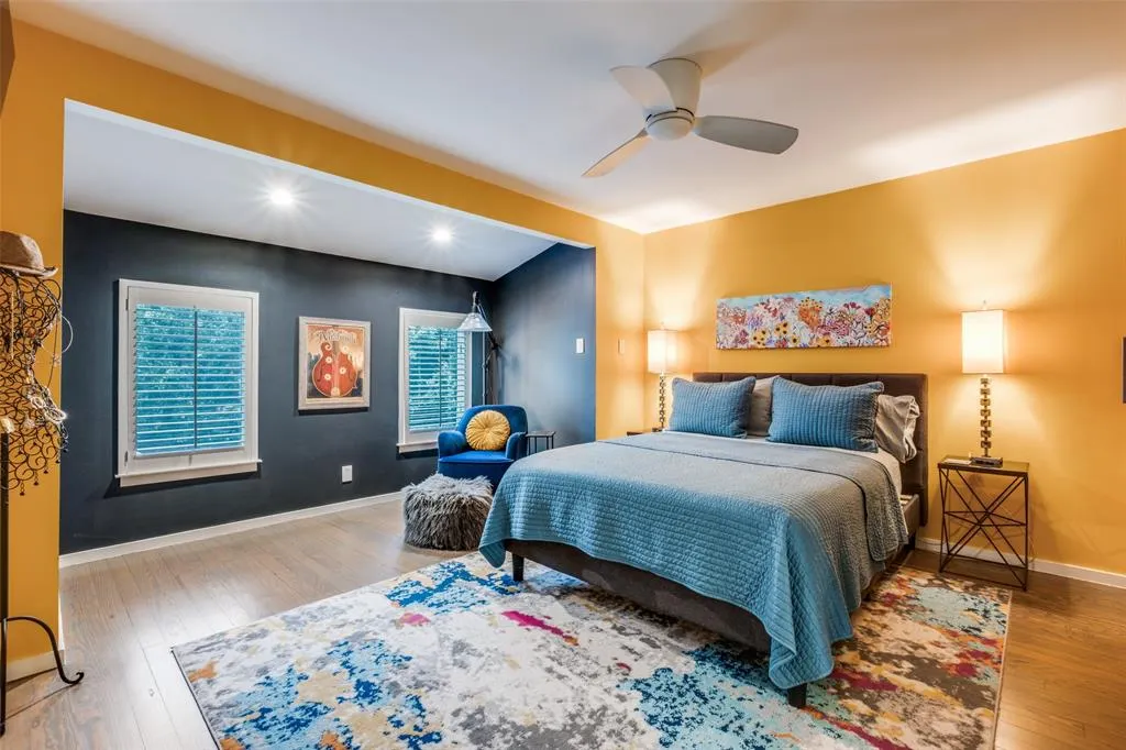 4231 Travis Street, #17