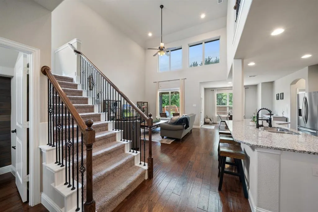 7705 Lake Worth Cove