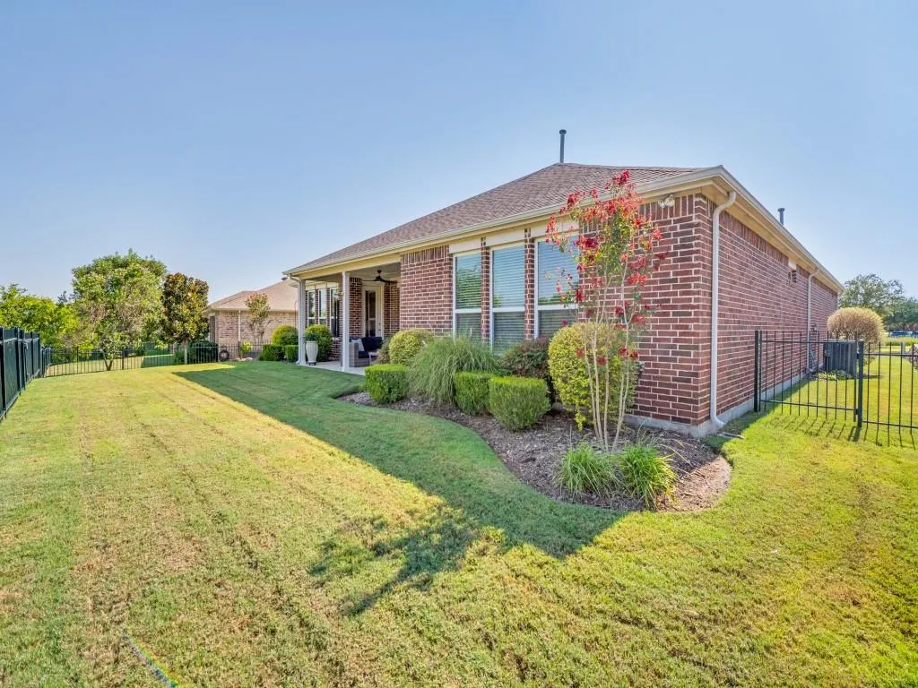 6634 Eagle Rock Drive