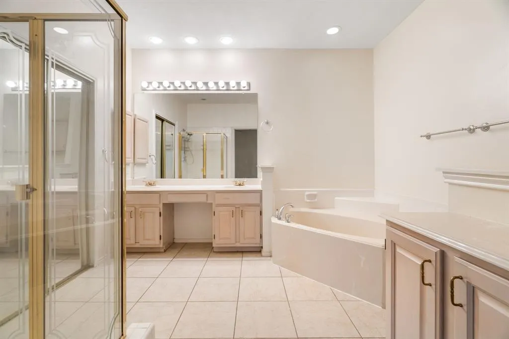 3113 Candide Lane