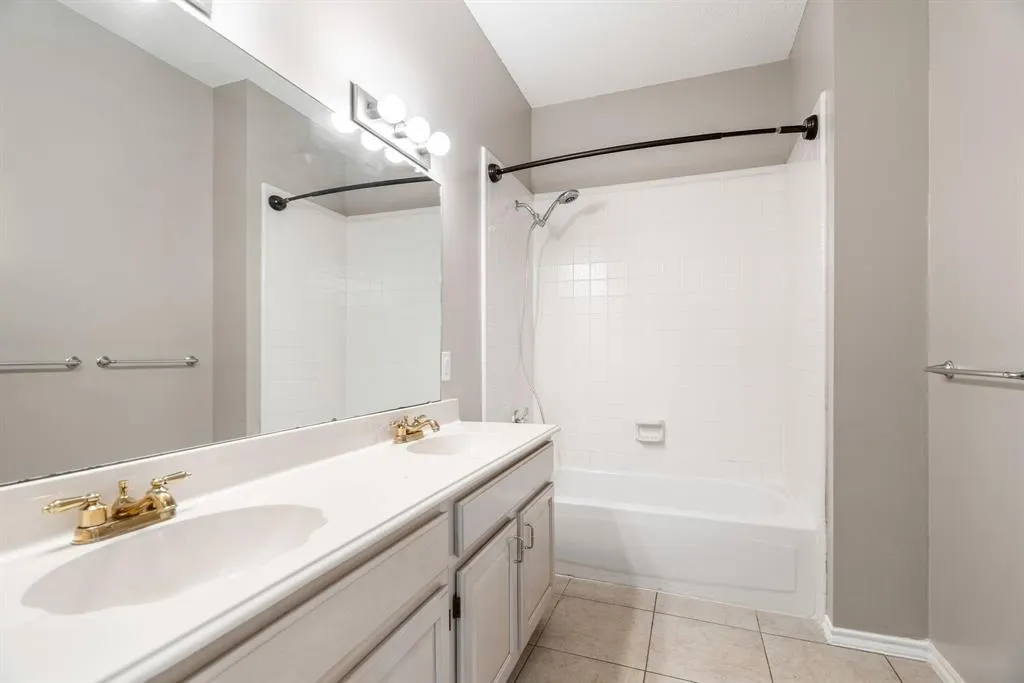 3113 Candide Lane