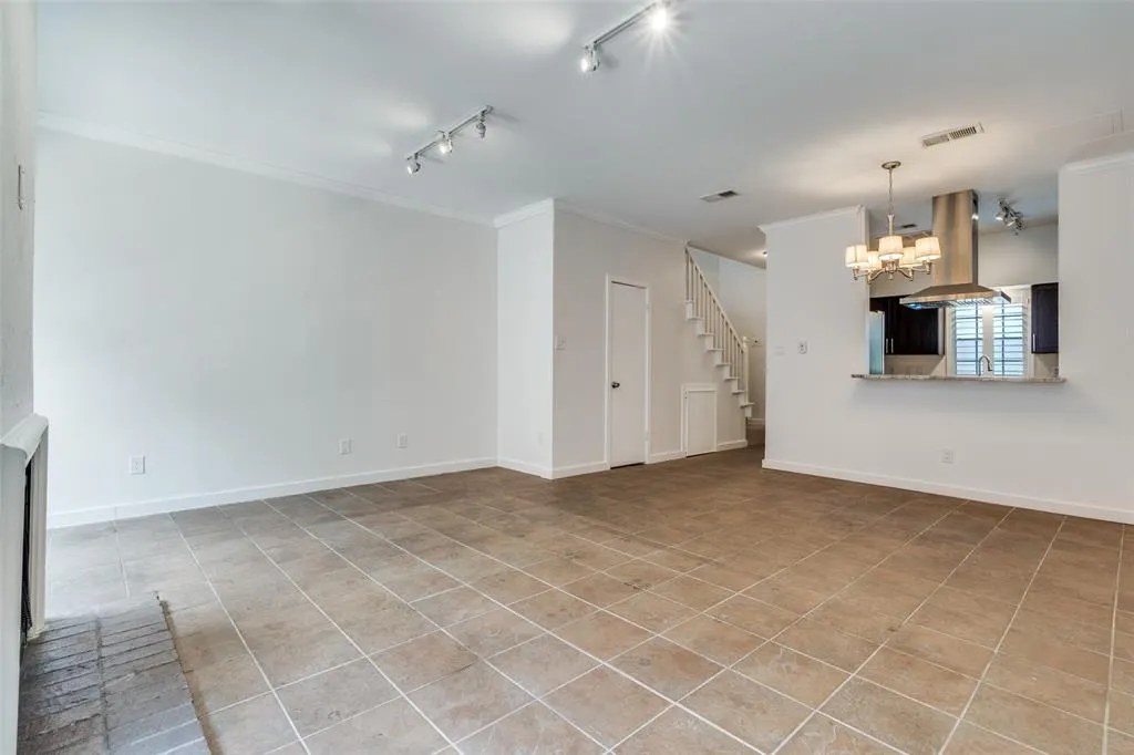 3320 Reagan Street, #113