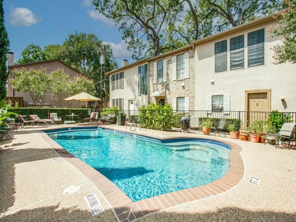 3320 Reagan Street, #113