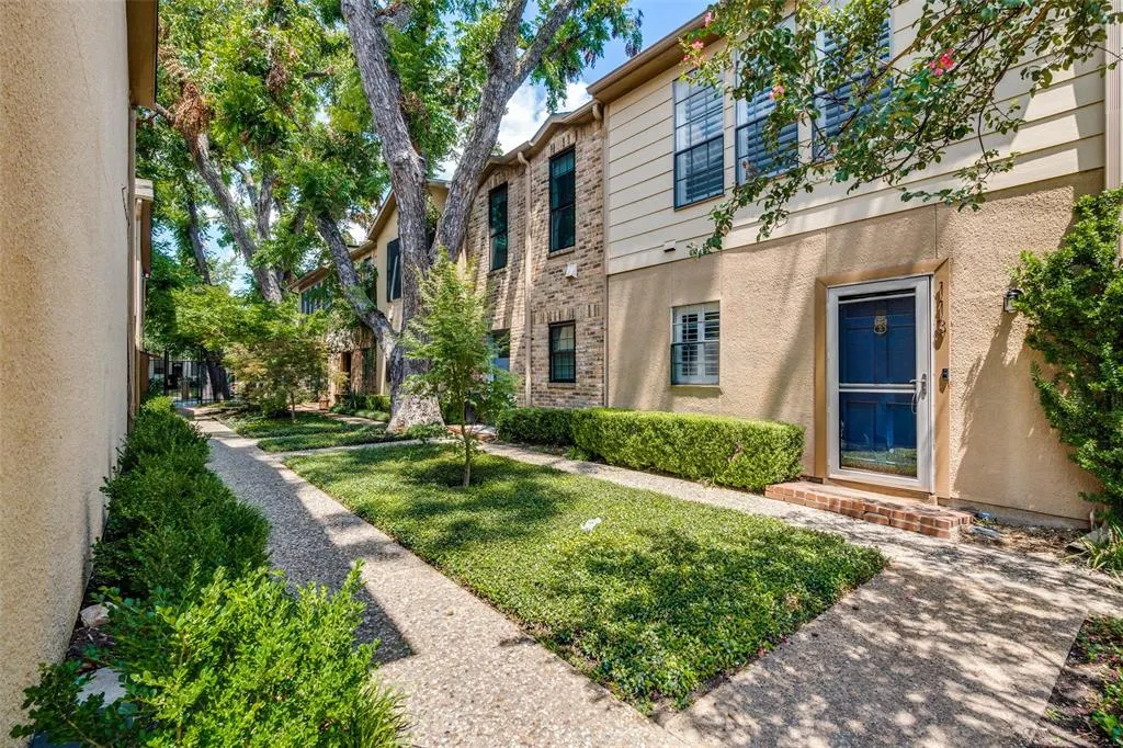 3320 Reagan Street, #113