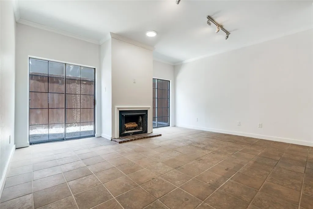 3320 Reagan Street, #113