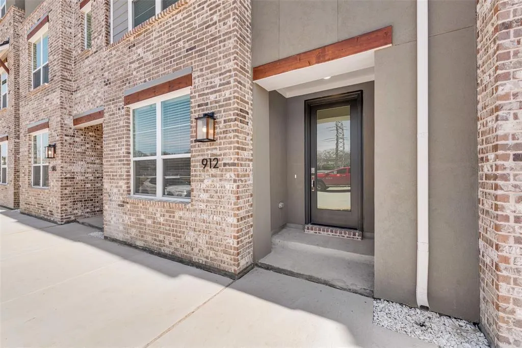 912 Concan Drive