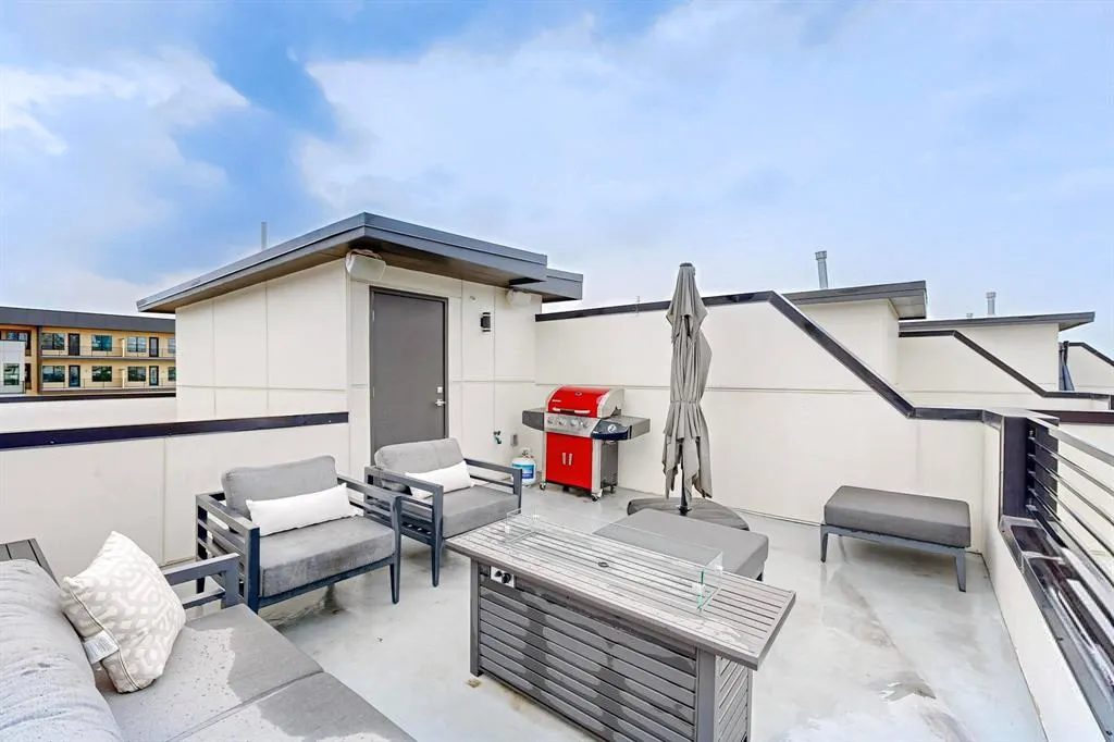 1813 Park Avenue, #204