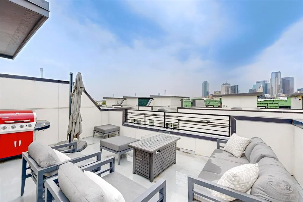 1813 Park Avenue, #204
