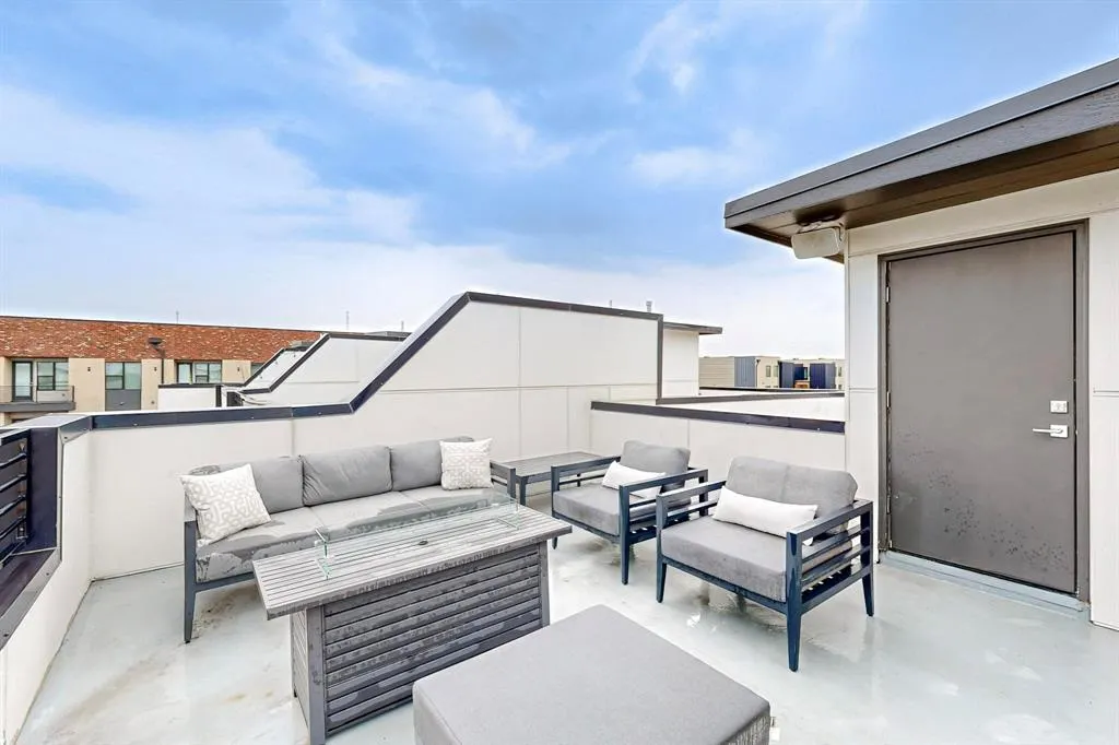 1813 Park Avenue, #204