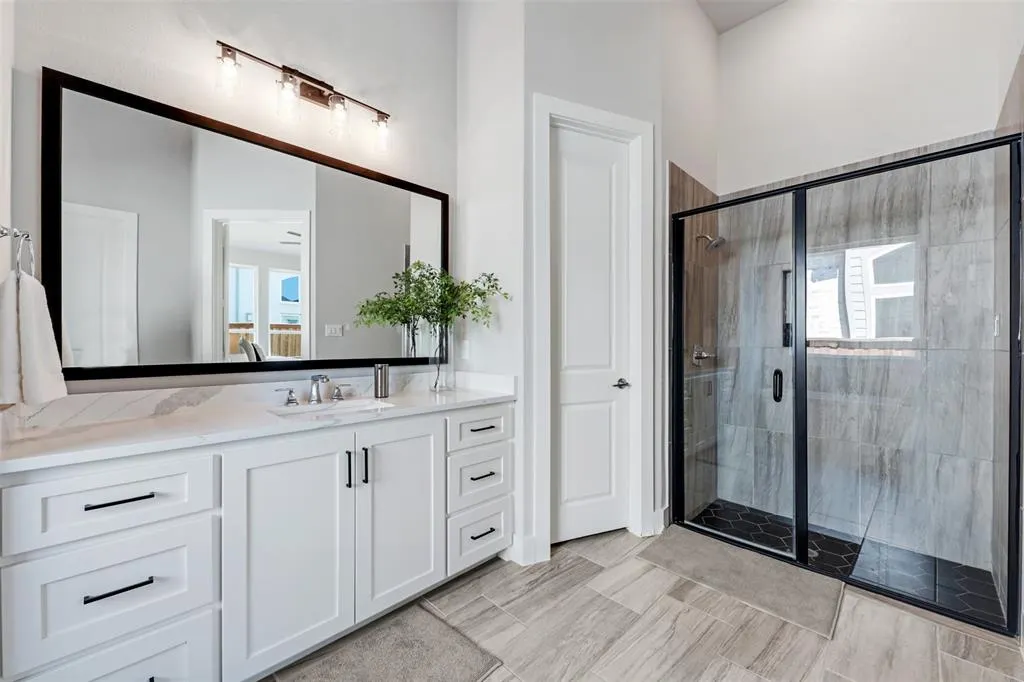 3111 Barefoot Lane