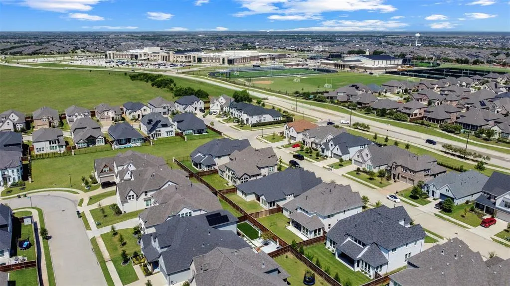 3111 Barefoot Lane