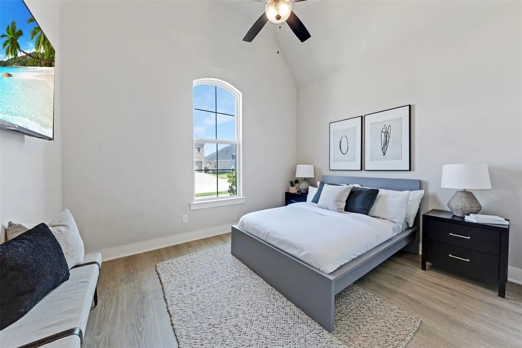 3111 Barefoot Lane
