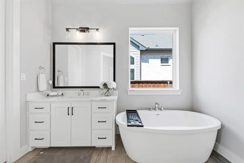 3111 Barefoot Lane
