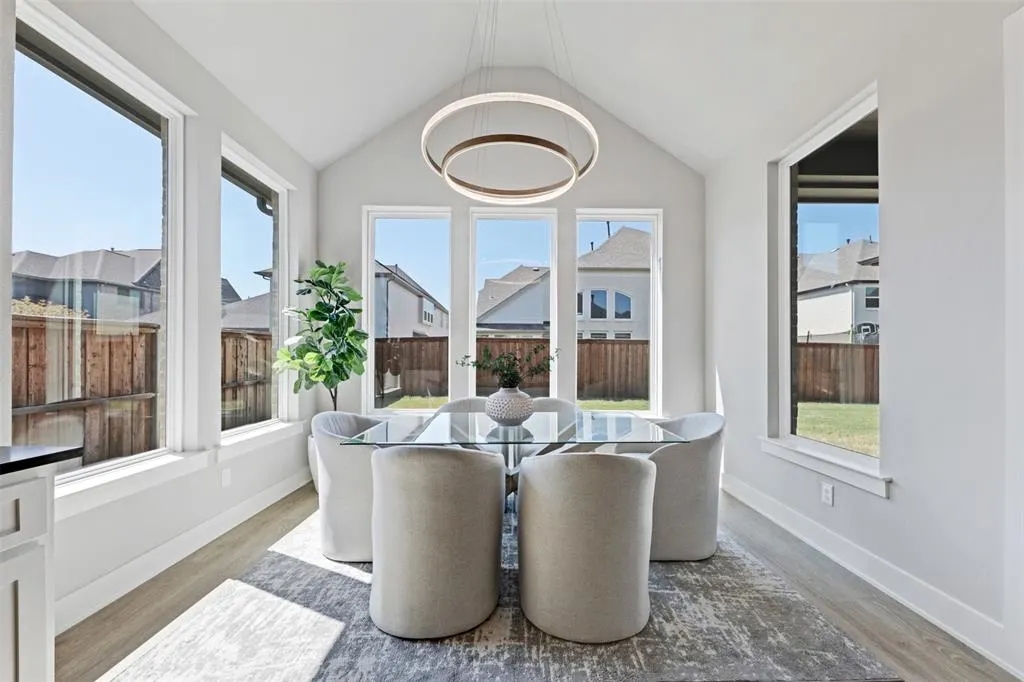 3111 Barefoot Lane