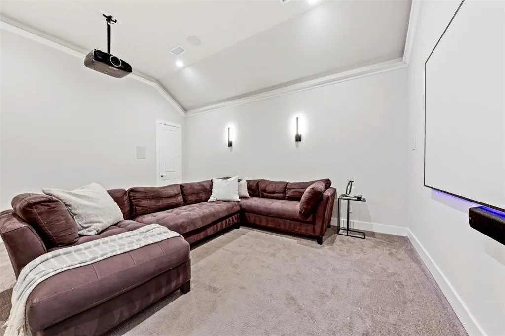 3111 Barefoot Lane