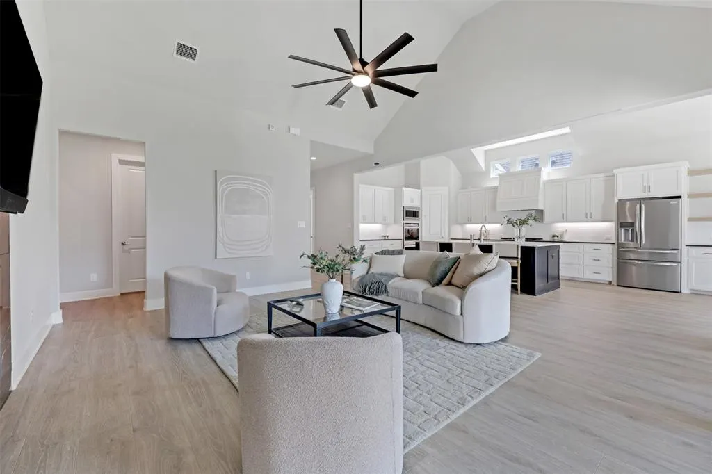 3111 Barefoot Lane