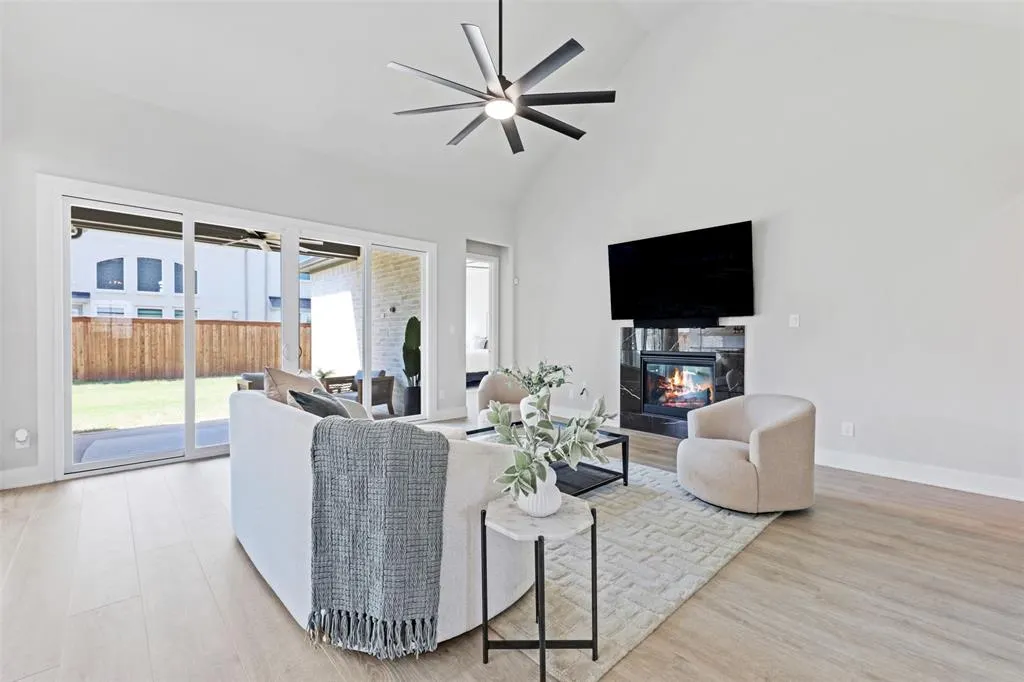 3111 Barefoot Lane