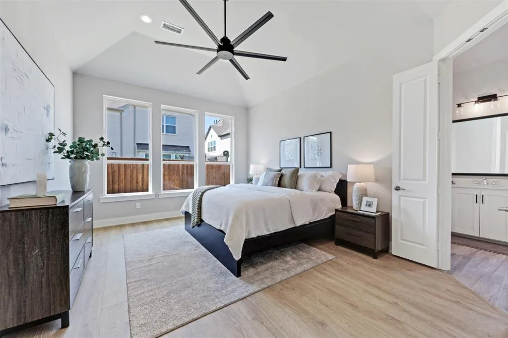 3111 Barefoot Lane