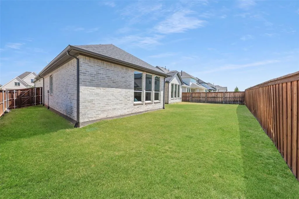 3111 Barefoot Lane
