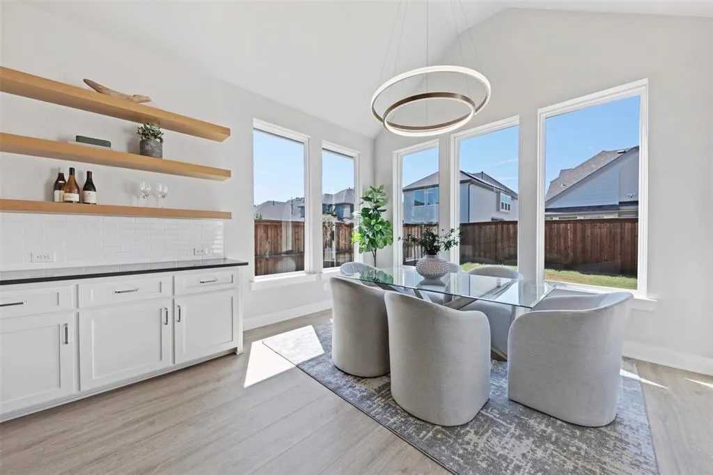 3111 Barefoot Lane