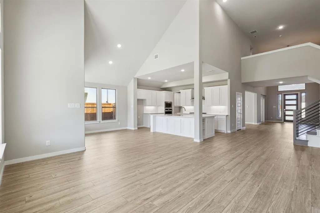 2000 Bluestem Road