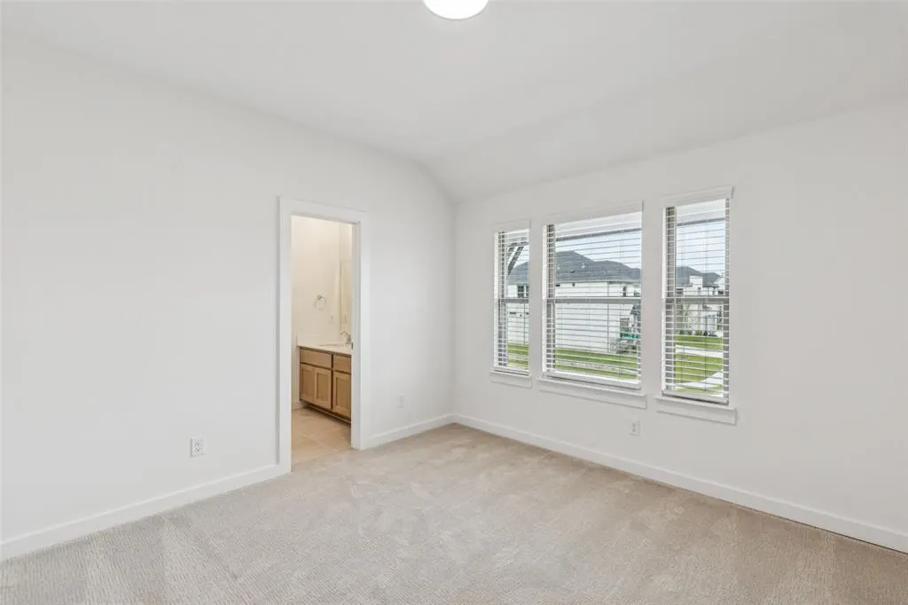 2033 Bluestem Road