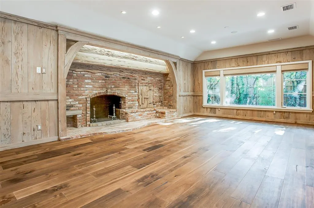 4423 Southcrest Road
