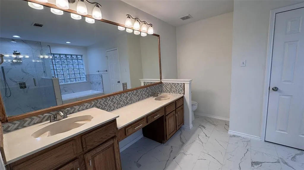 1114 Brookview Drive