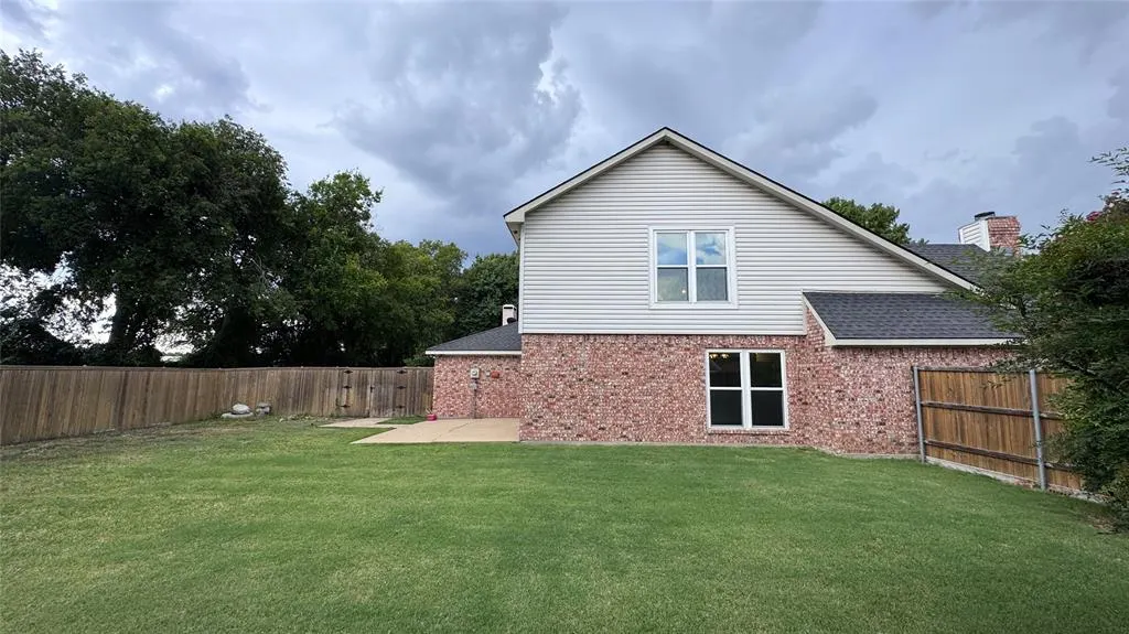 1114 Brookview Drive
