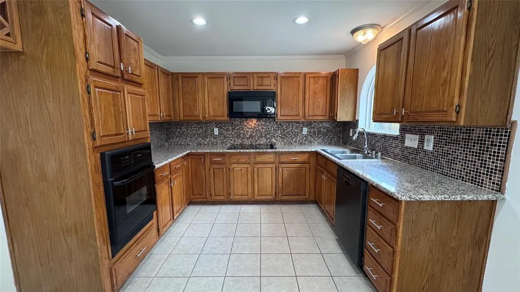 1114 Brookview Drive