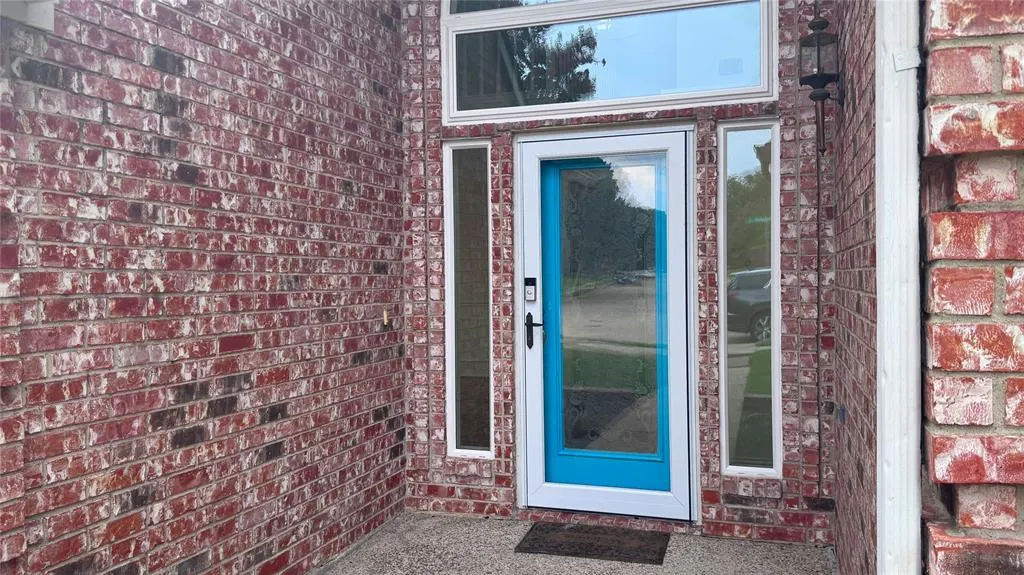 1114 Brookview Drive
