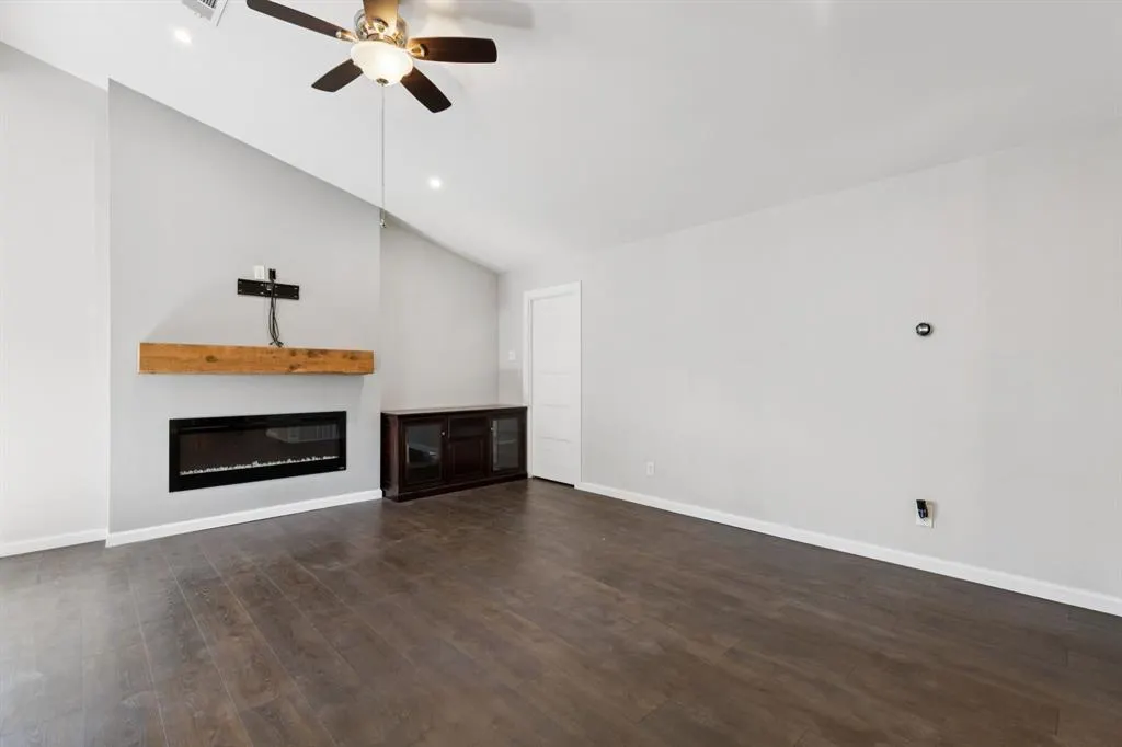 3324 Claymore Drive