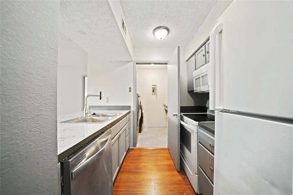 12484 Abrams Road, #1724