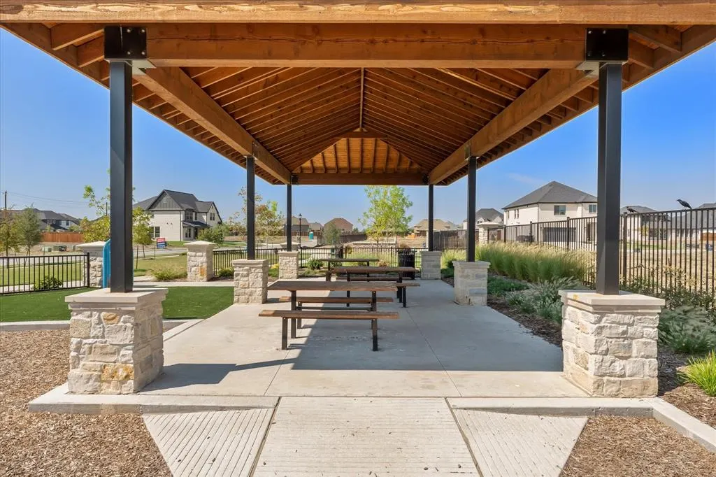 16208 Parish Lane