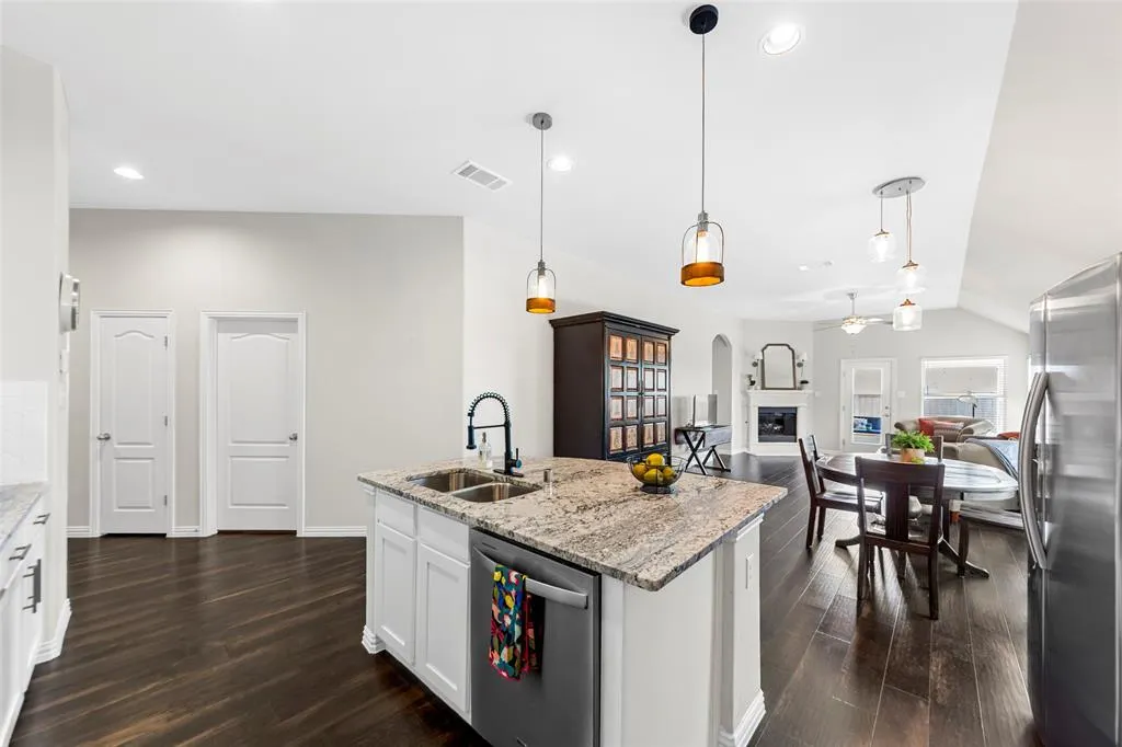 7600 W Fork Lane