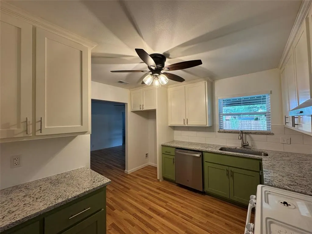 2318 Fenwick Drive