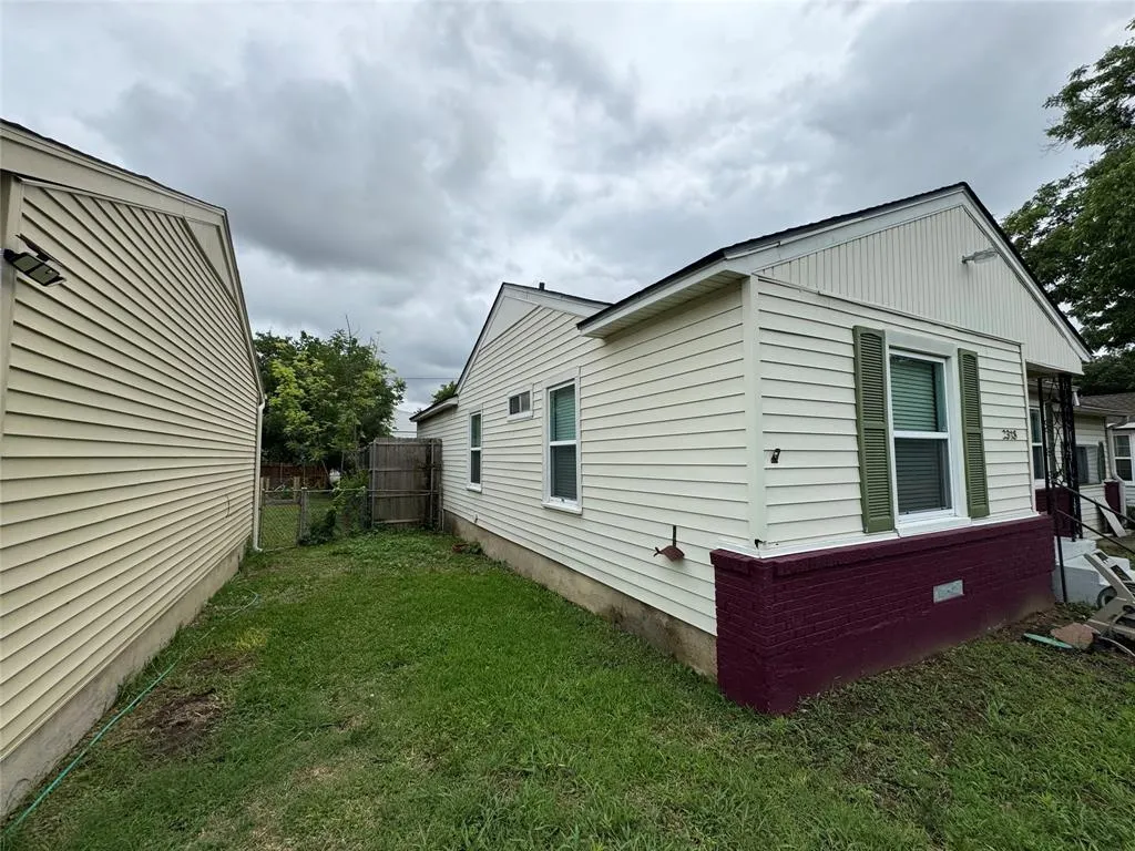 2318 Fenwick Drive