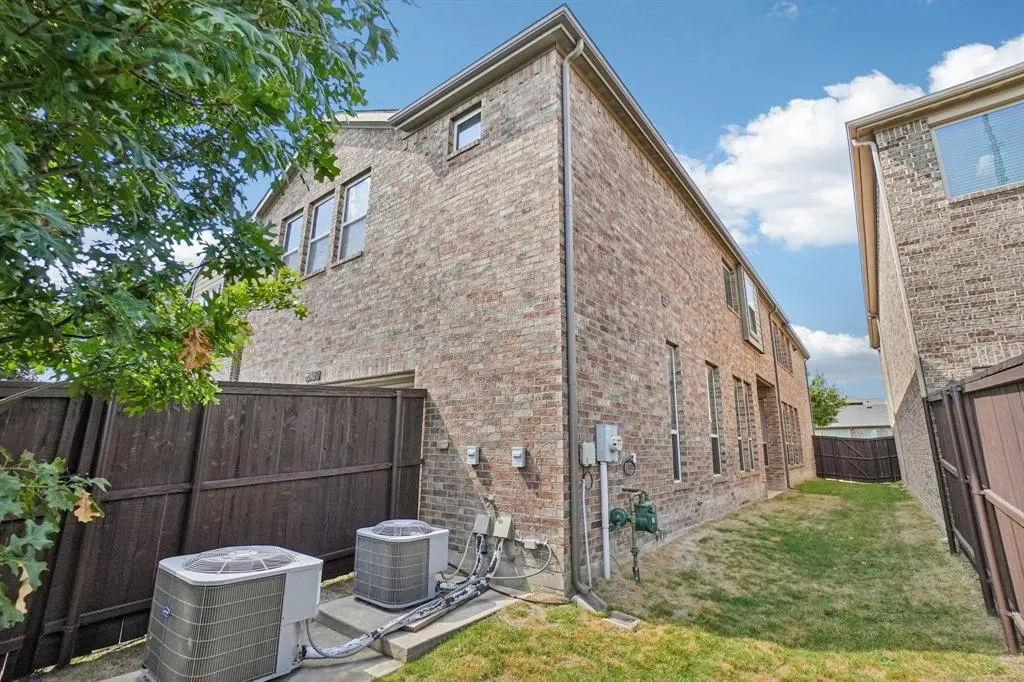 7305 Rockford Court
