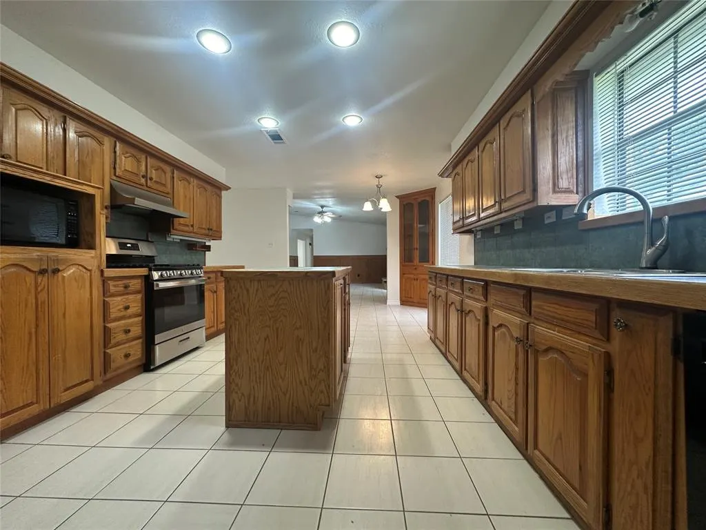 2243 Stickhorse Lane