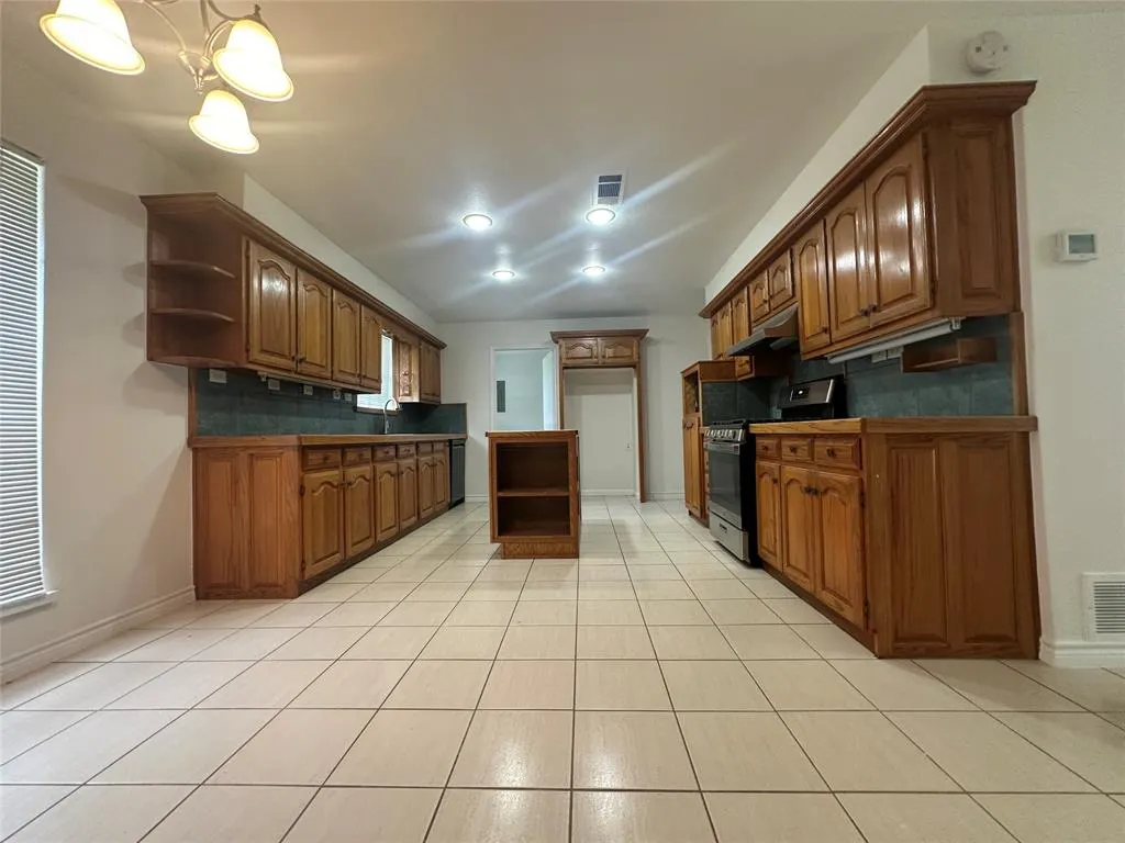 2243 Stickhorse Lane