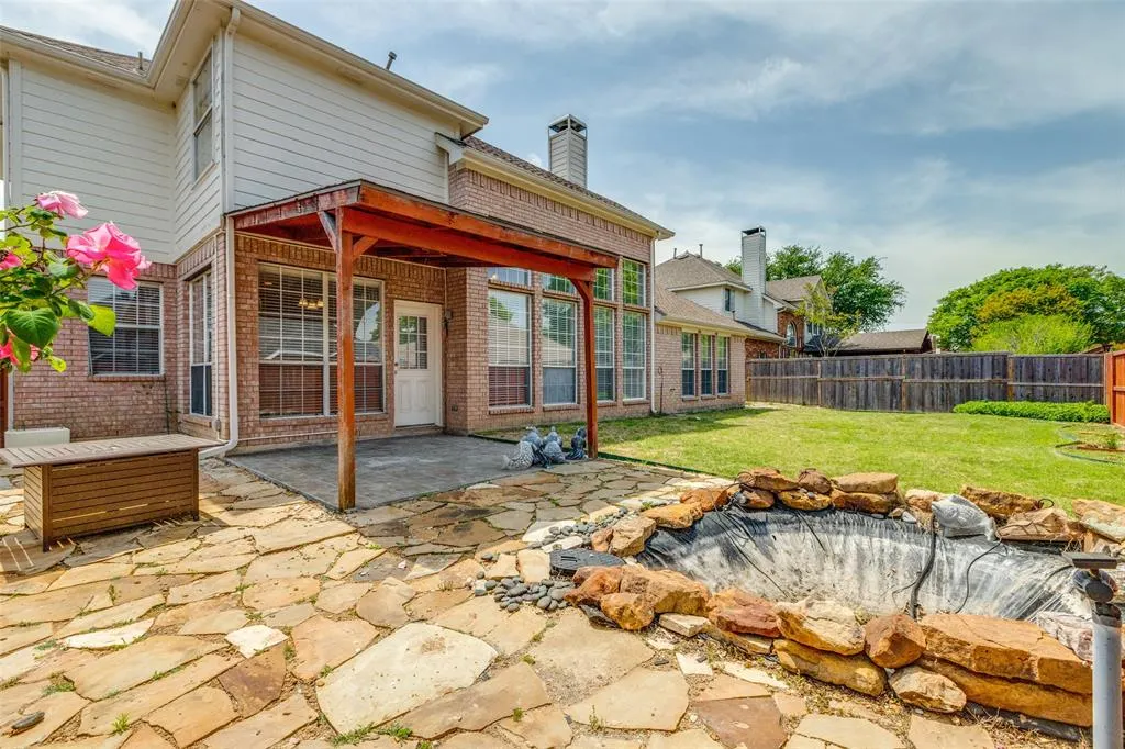 8806 Merlin Court