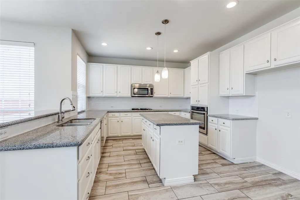 8806 Merlin Court