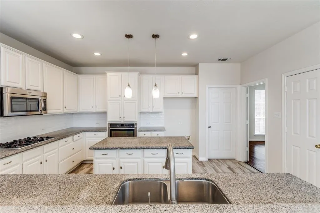8806 Merlin Court