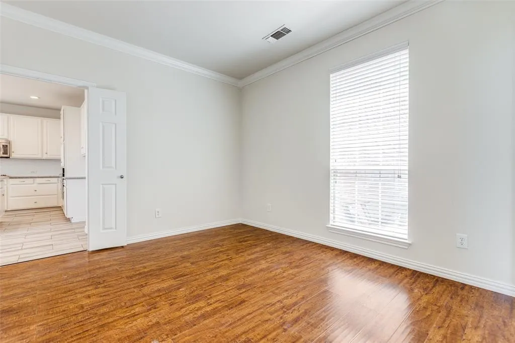 8806 Merlin Court