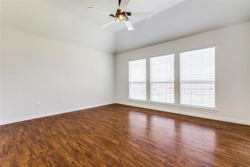 8806 Merlin Court