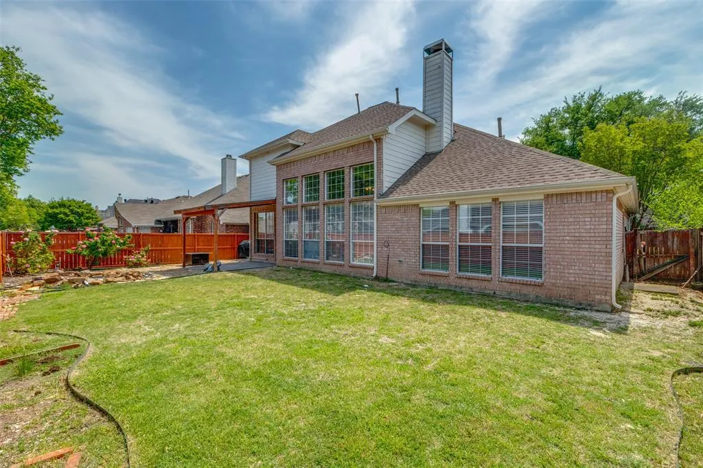 8806 Merlin Court
