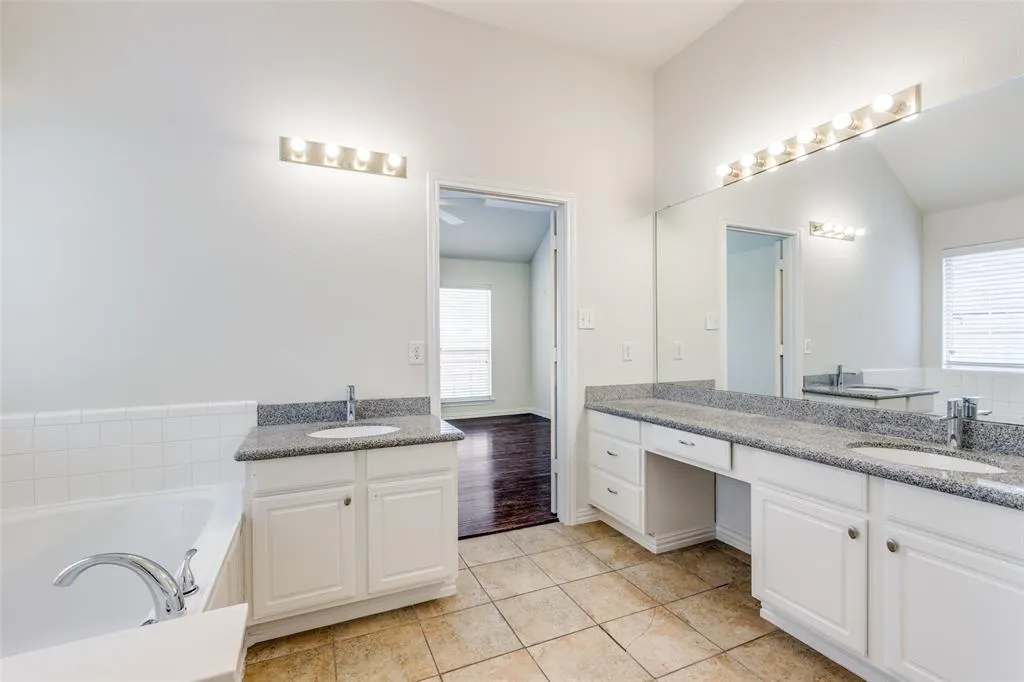 8806 Merlin Court