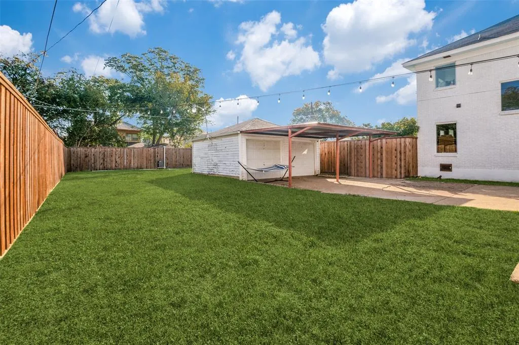 706 Cedar Hill Avenue